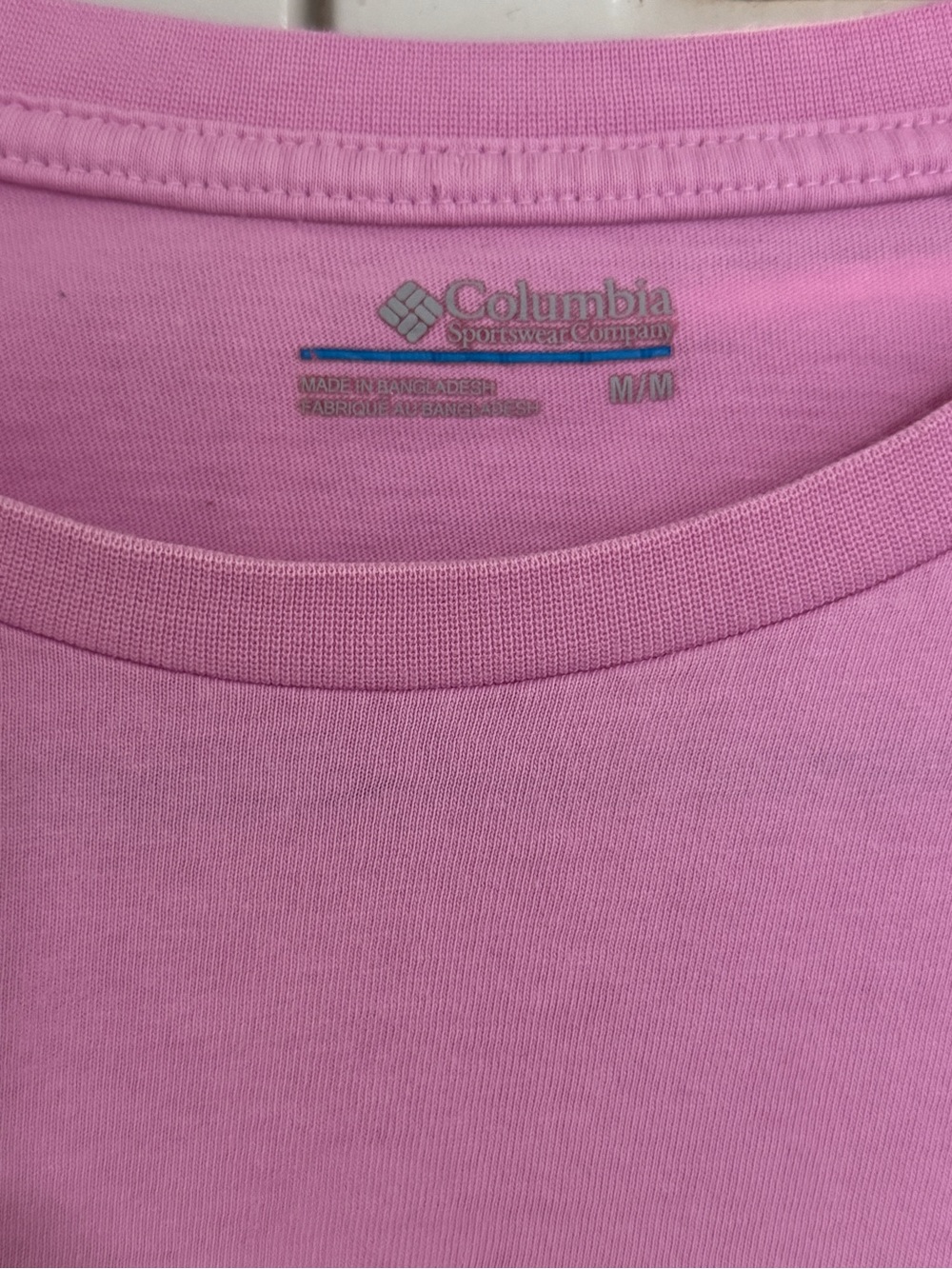 Columbia Women’s Pink Graphic T-Shirt Short Sleeve Outdoor Logo Tee Size M - Picture 3 of 5